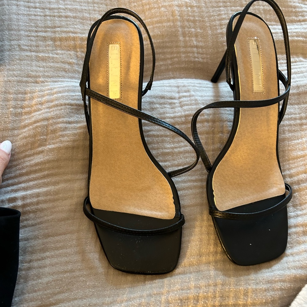 Strappy heels black